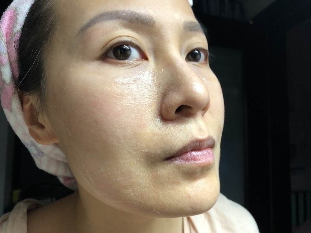 Glycel 鑽白煥肌凝亮磨砂乳 White Reface Micro-Peel