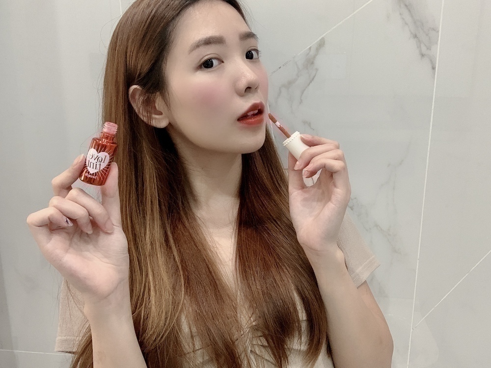 benefit 心動唇頰兩用胭脂水 Lovetint Cheek & Lip Stain