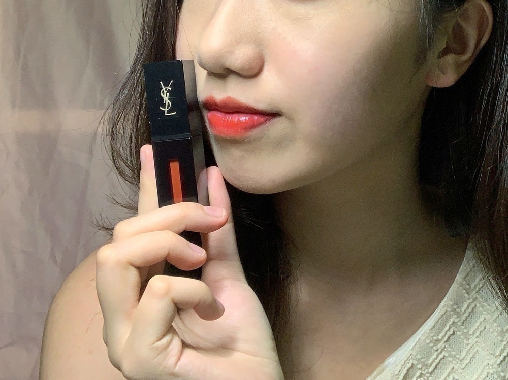 YSL 彩蜜唇色漆亮系列唇膏 VERNIS À LÈVRES VINYL CREAM