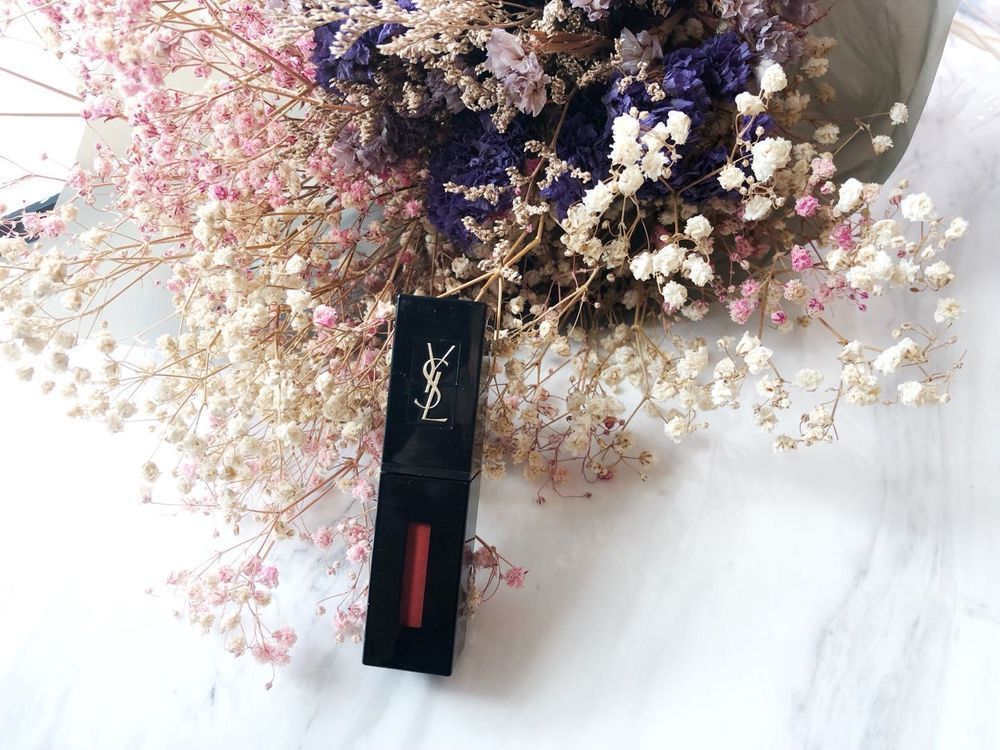 YSL 迷魅亮彩唇膏 Endanger Me Red Rouge Volupté Shine