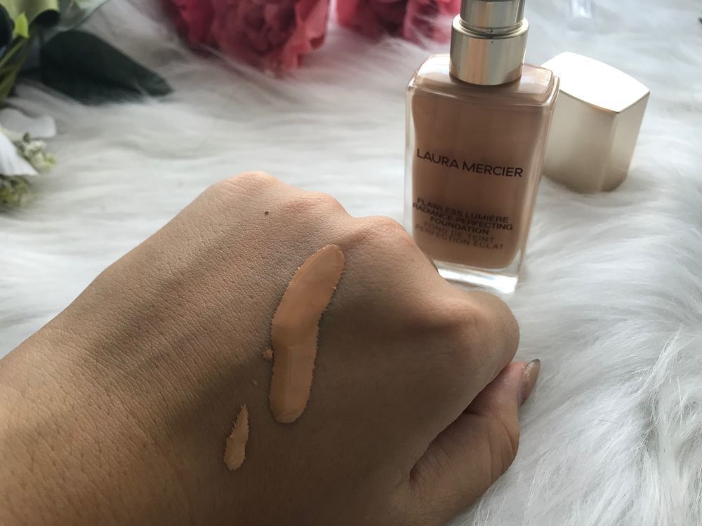 Laura Mercier 極致亮肌無瑕粉底液 Flawless Lumière Radiance-Perfecting Foundation