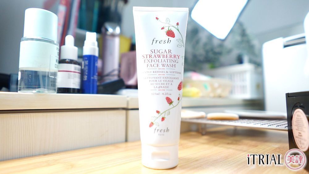 Fresh士多啤梨柔膚磨砂潔面霜 Sugar Strawberry Exfoliating Face Wash