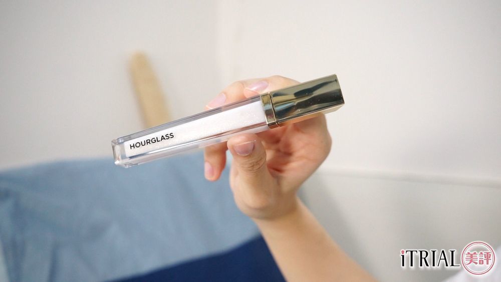 Hourglass 豐潤閃亮唇彩 Unreal High Shine Volumizing Lip Gloss