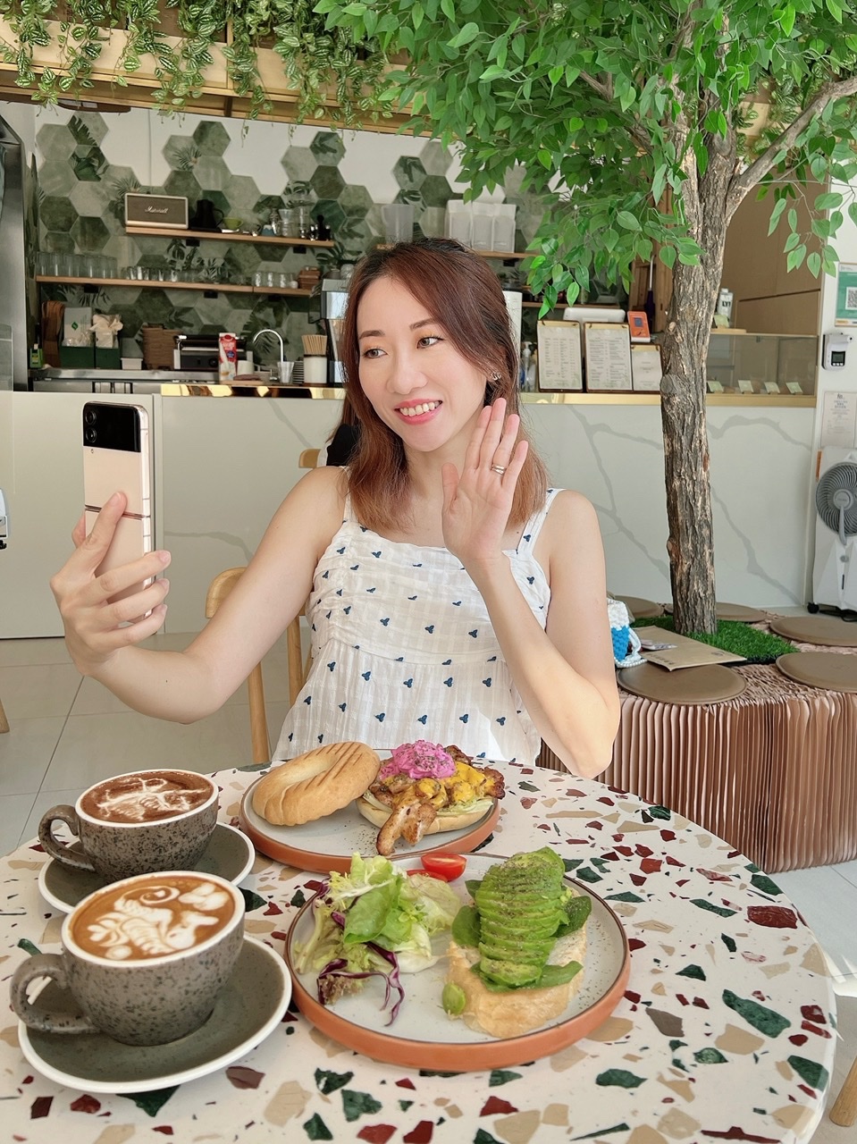 Samsung Galaxy Z Flip4 評價 好用 推薦 用家分享