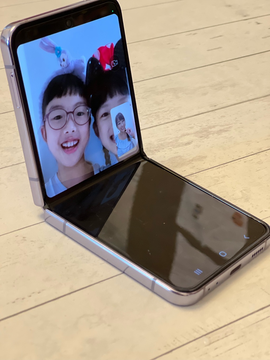 Samsung Galaxy Z Flip4 評價 好用 推薦 用家分享